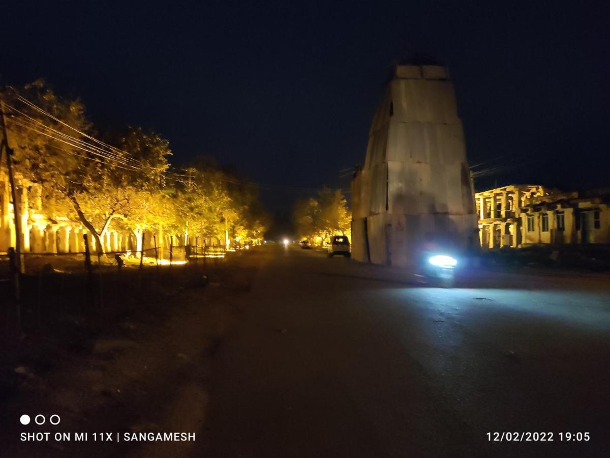 Temple View Guest House هامبي المظهر الخارجي الصورة